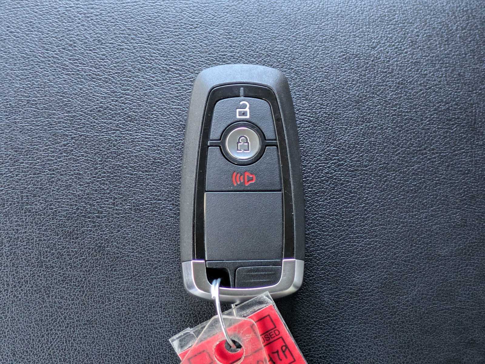 Thumbnail: 2019 Ford Edge - 31