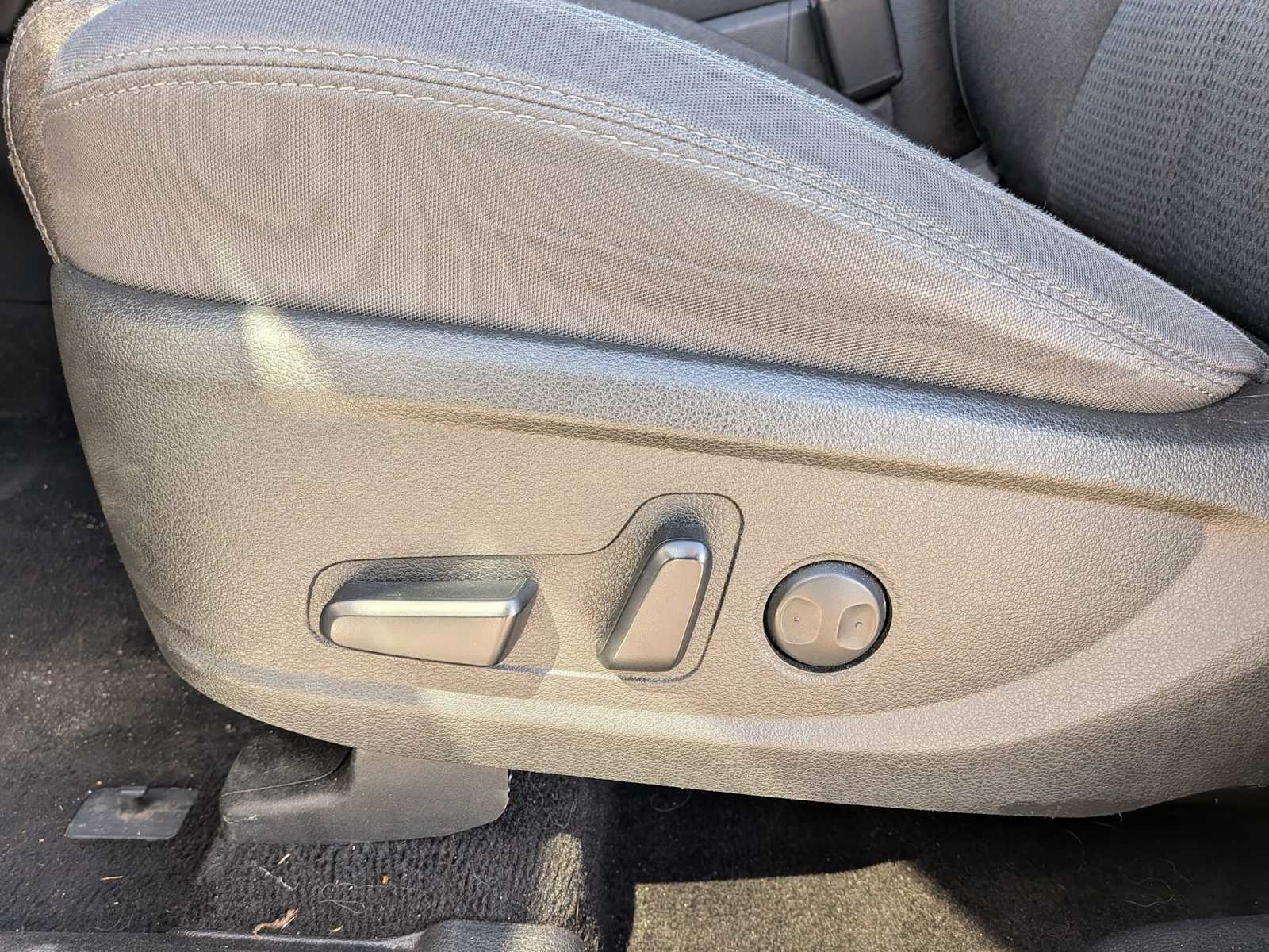 Thumbnail: 2023 Hyundai Santa Fe - 16