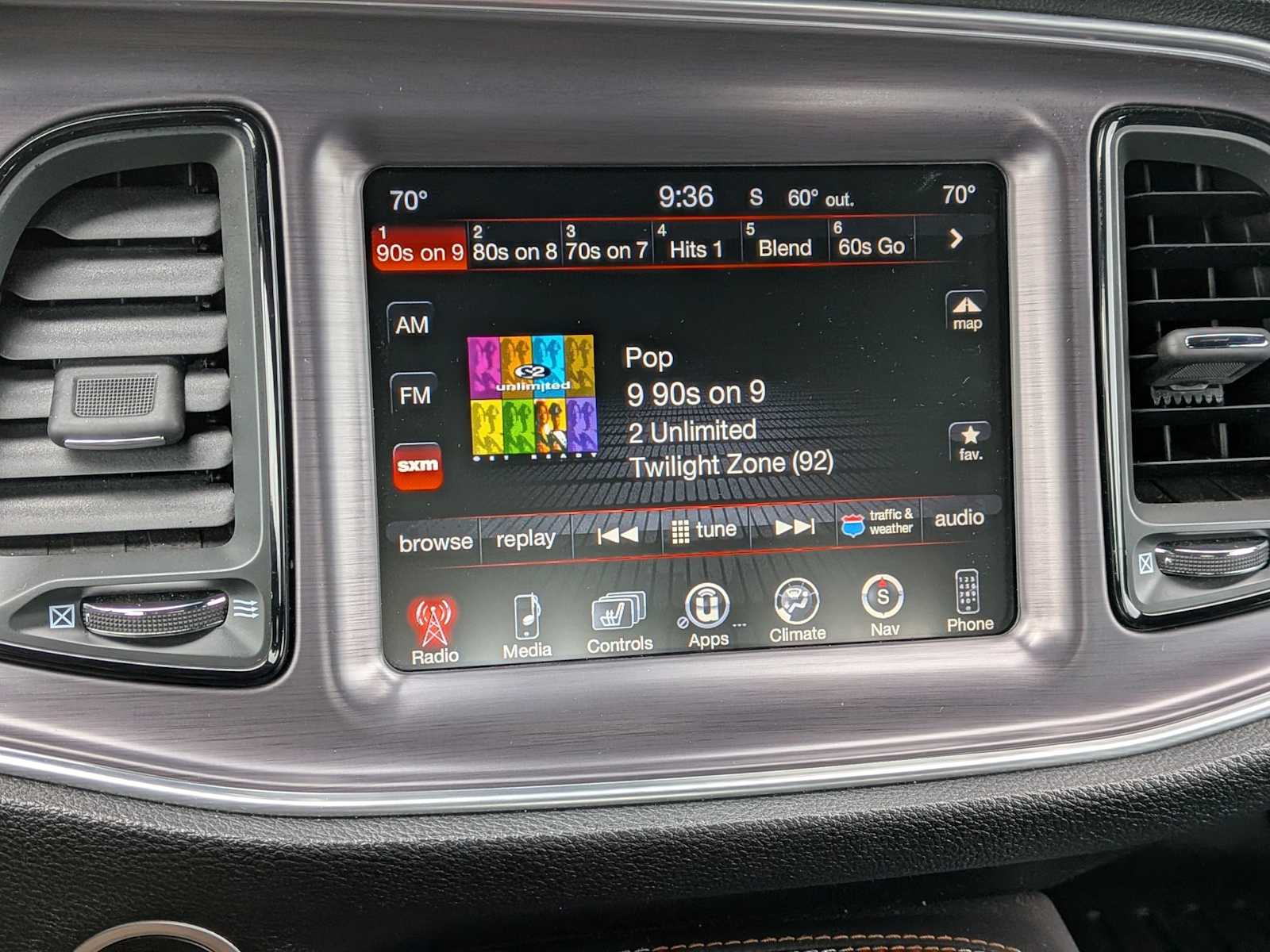 Thumbnail: 2016 Dodge Challenger - 24