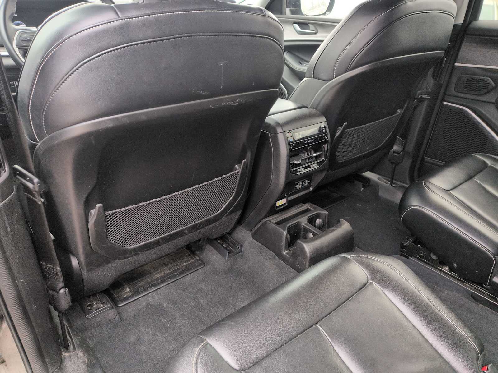 Thumbnail: 2022 Jeep Grand Cherokee - 18