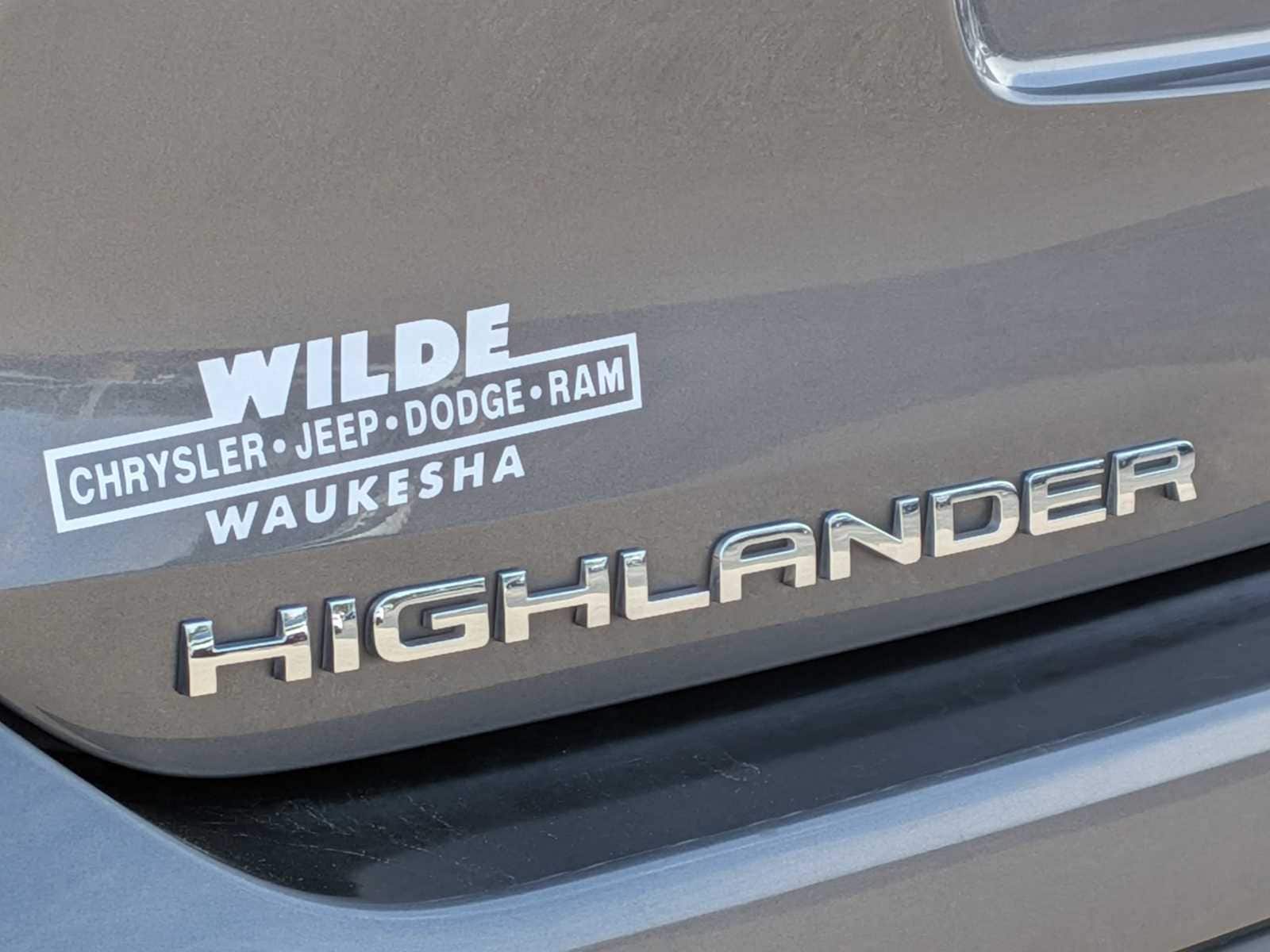 Thumbnail: 2021 Toyota Highlander - 10