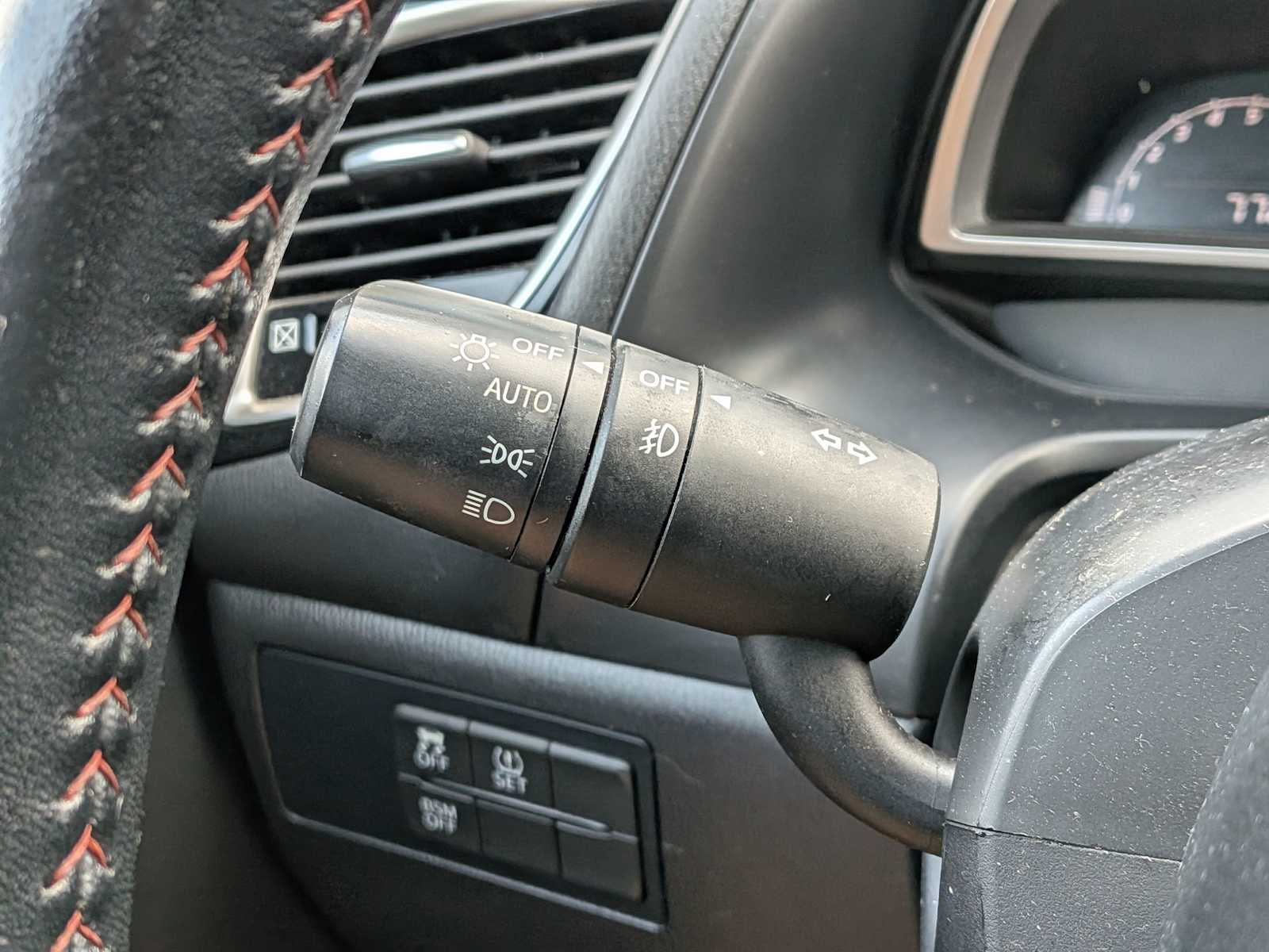 Thumbnail: 2016 Mazda Mazda3 - 26