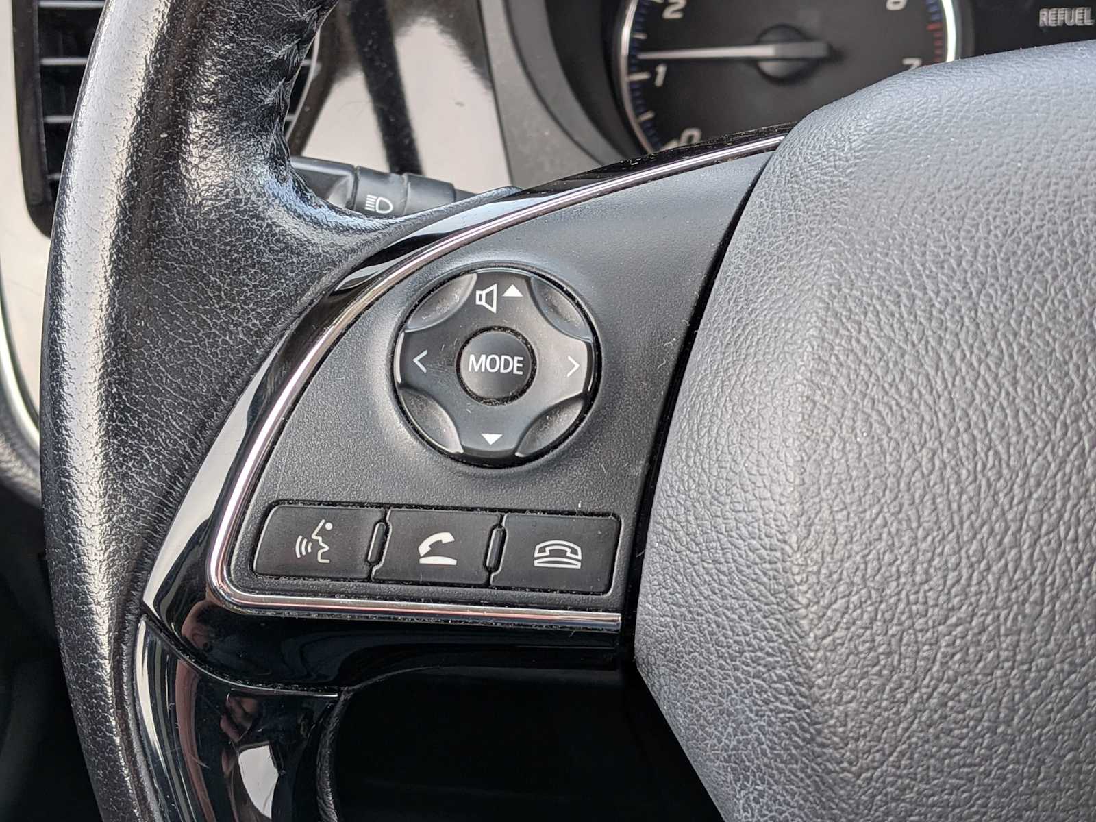 Thumbnail: 2017 Mitsubishi Outlander - 21