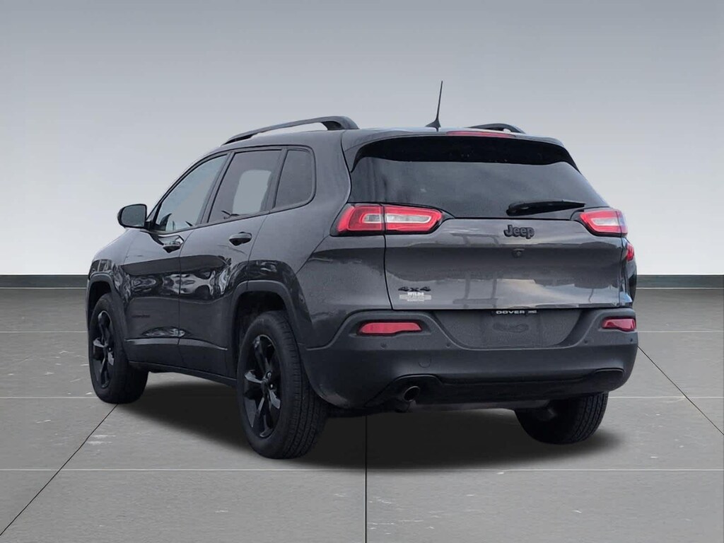 Used 2018 Jeep Cherokee Limited 4x4 SUV