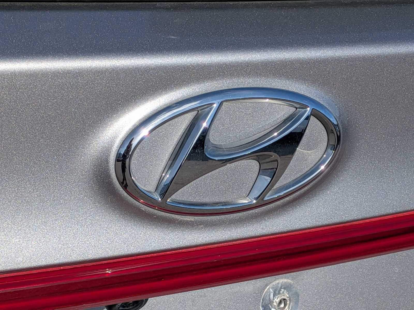 Thumbnail: 2023 Hyundai Santa Fe - 11