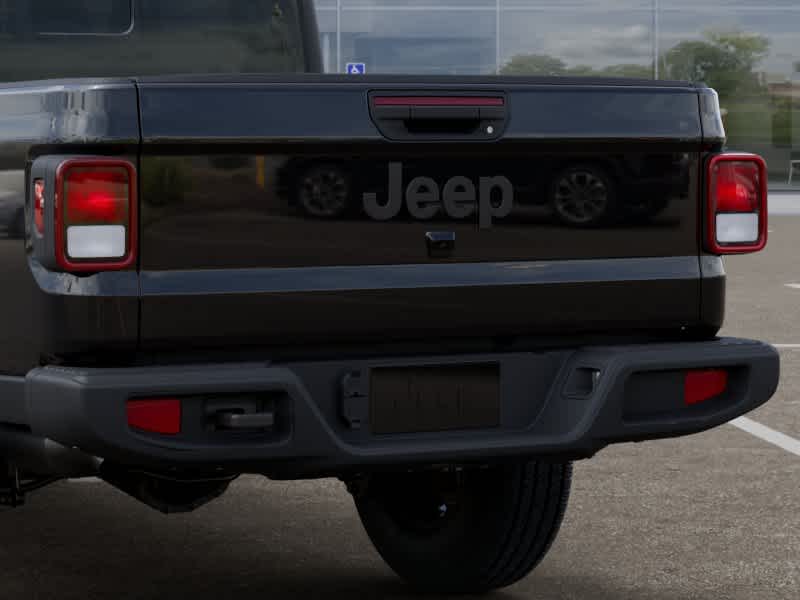 Thumbnail: 2026 Jeep Gladiator - 13