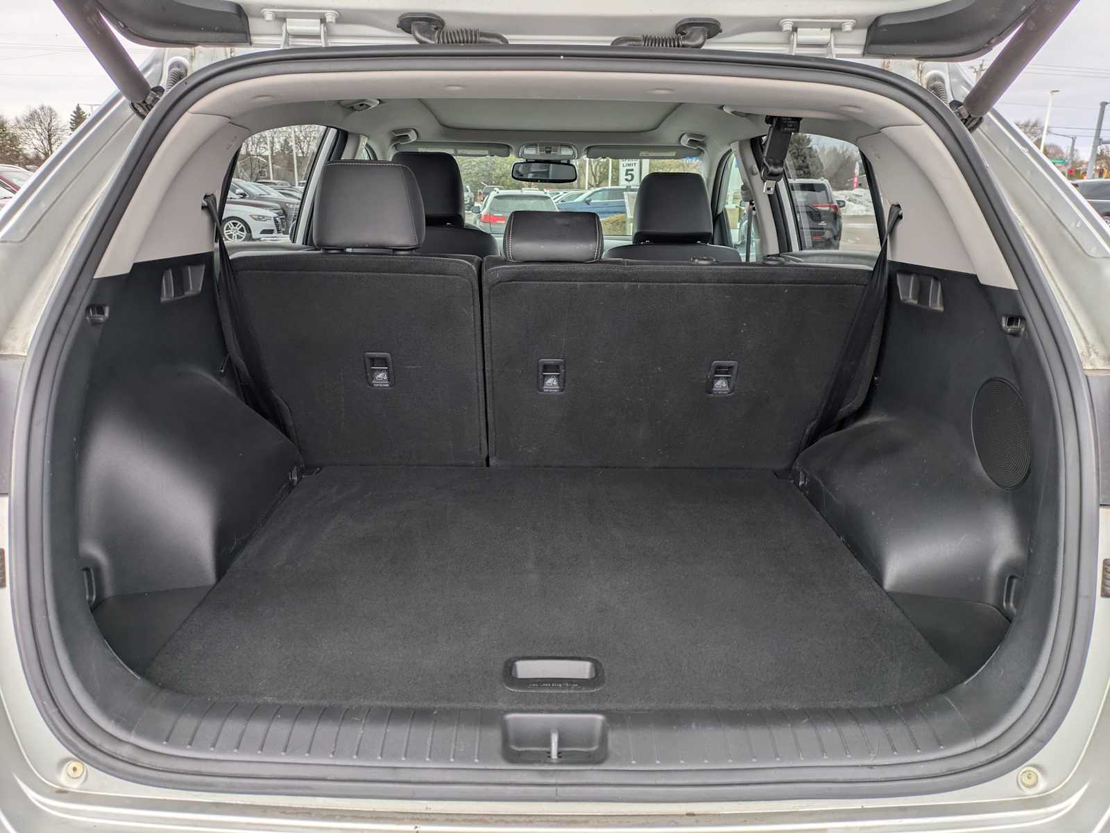 Thumbnail: 2017 Kia Sportage - 36