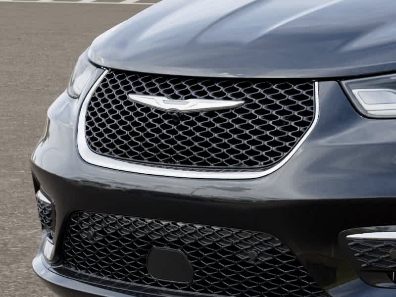 Thumbnail: 2026 Chrysler Pacifica - 11