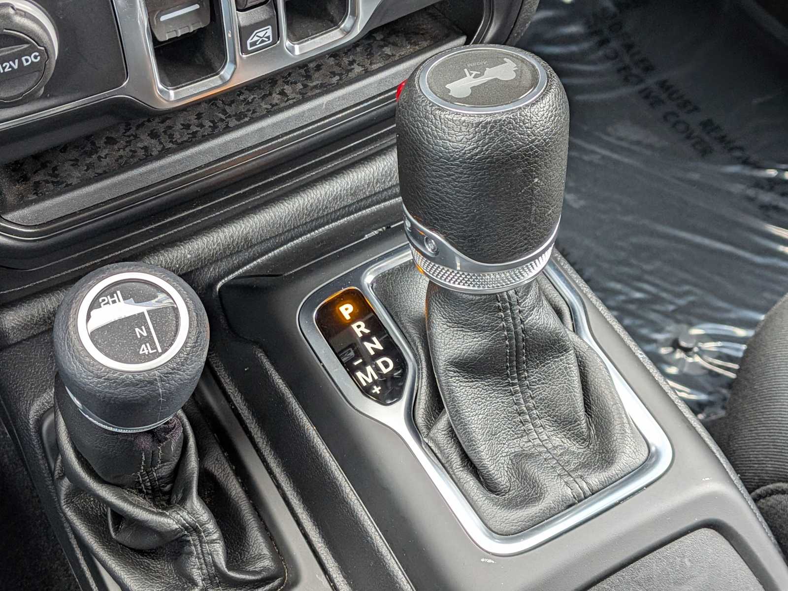 Thumbnail: 2022 Jeep Wrangler - 27