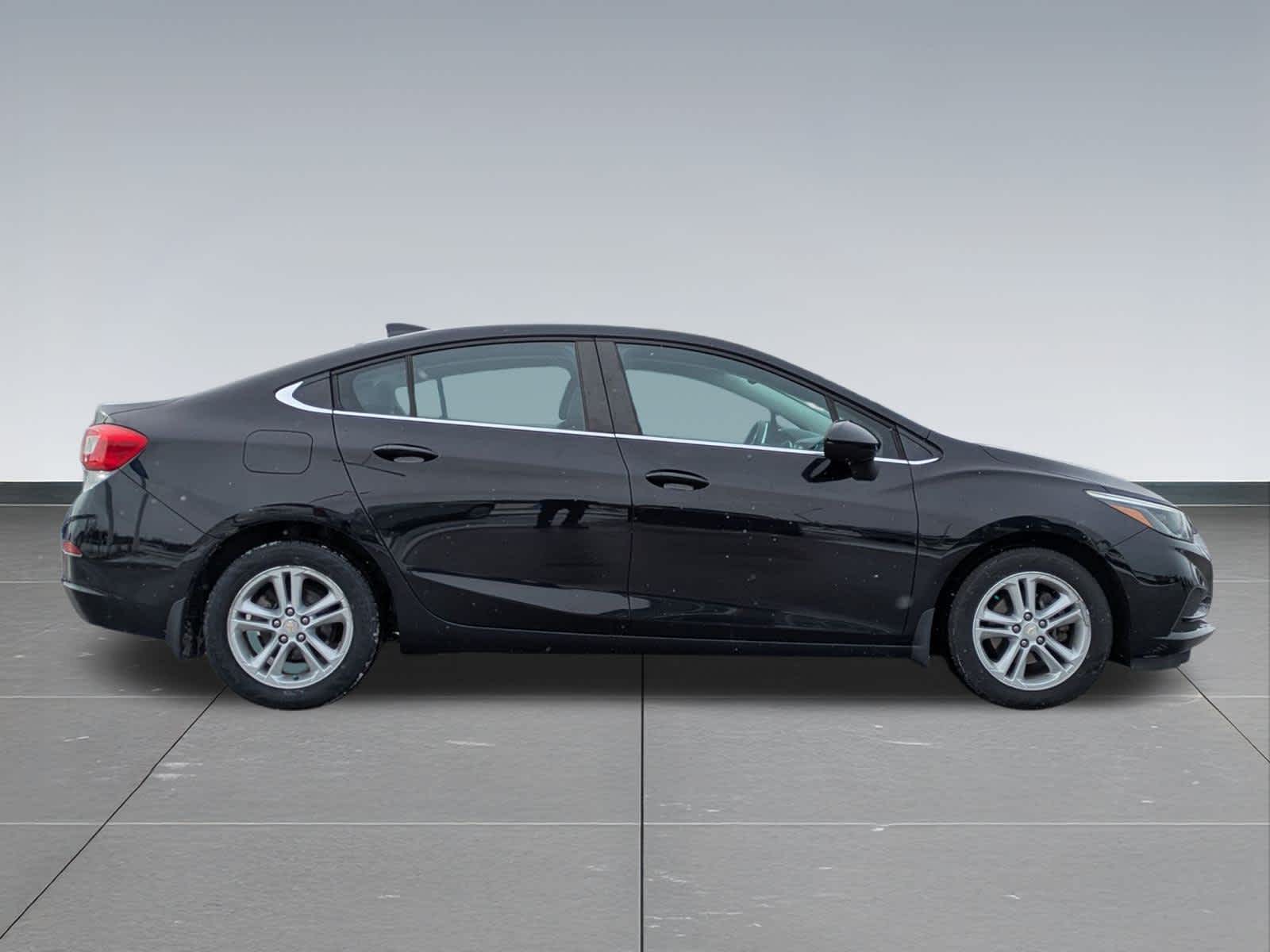 Thumbnail: 2016 Chevrolet Cruze - 7