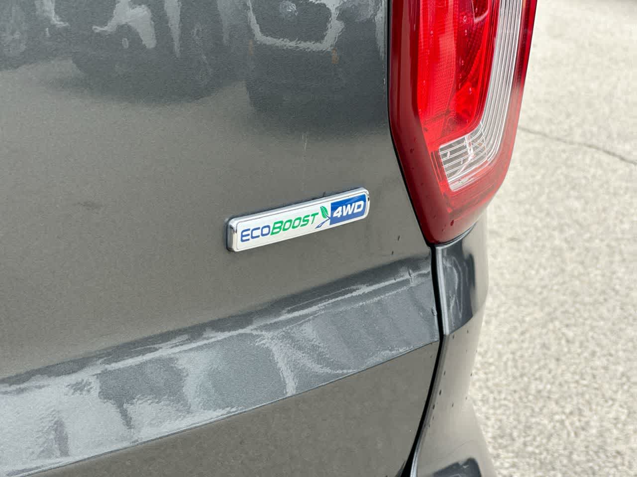 2018 Ford Explorer XLT 18
