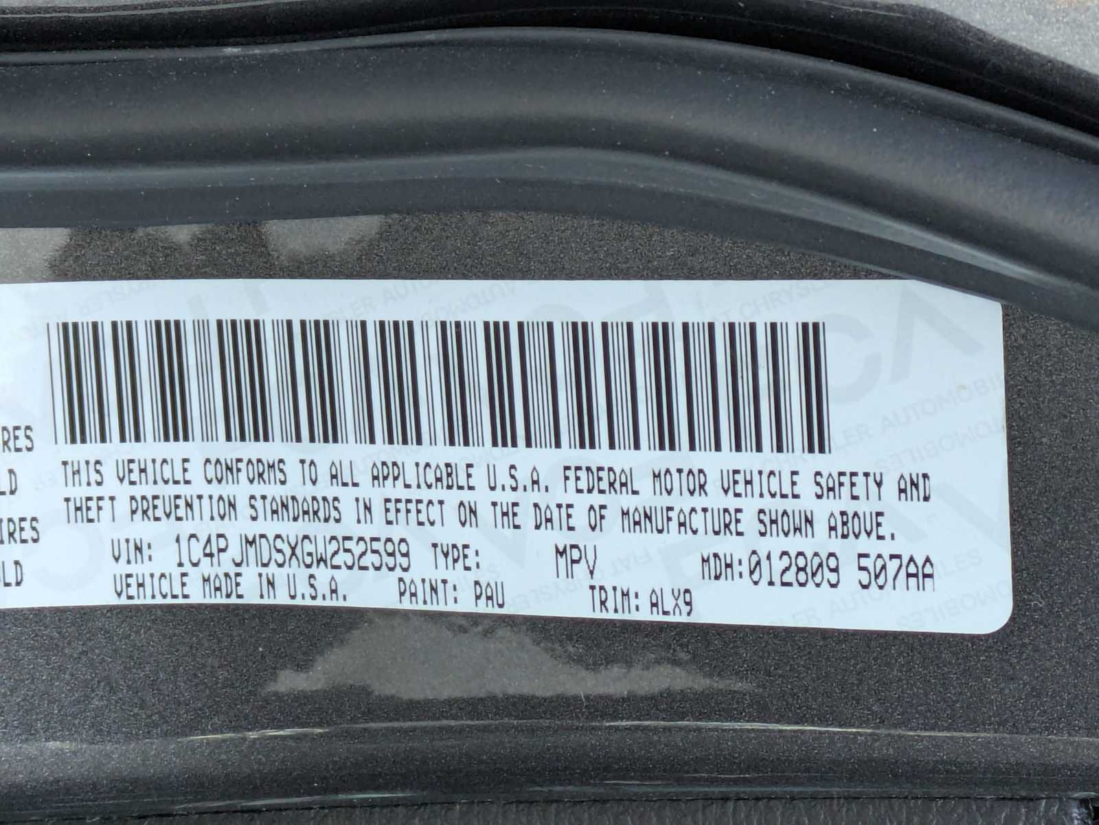 Thumbnail: 2016 Jeep Cherokee - 33