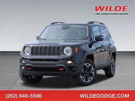 Shop Used 2016 Jeep Renegade Trailhawk 4x4 SUV For Sale Waukesha, Wisconsin