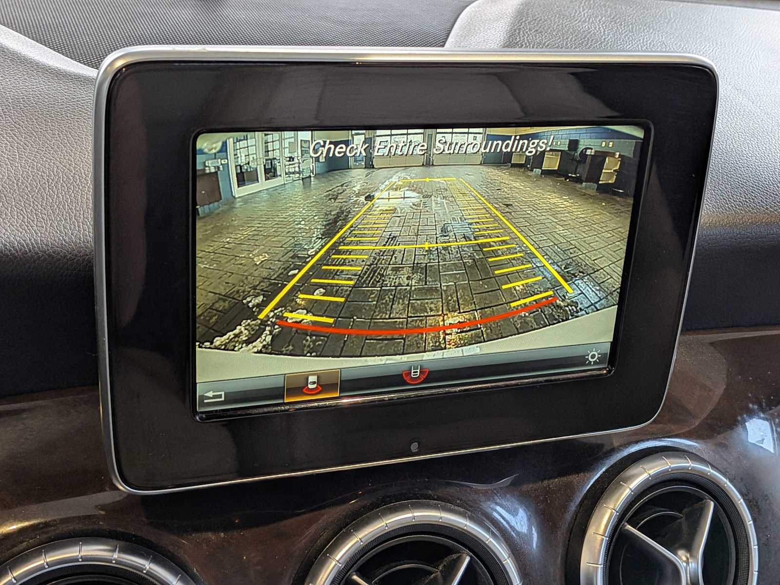 Thumbnail: 2015 Mercedes-Benz CLA - 26