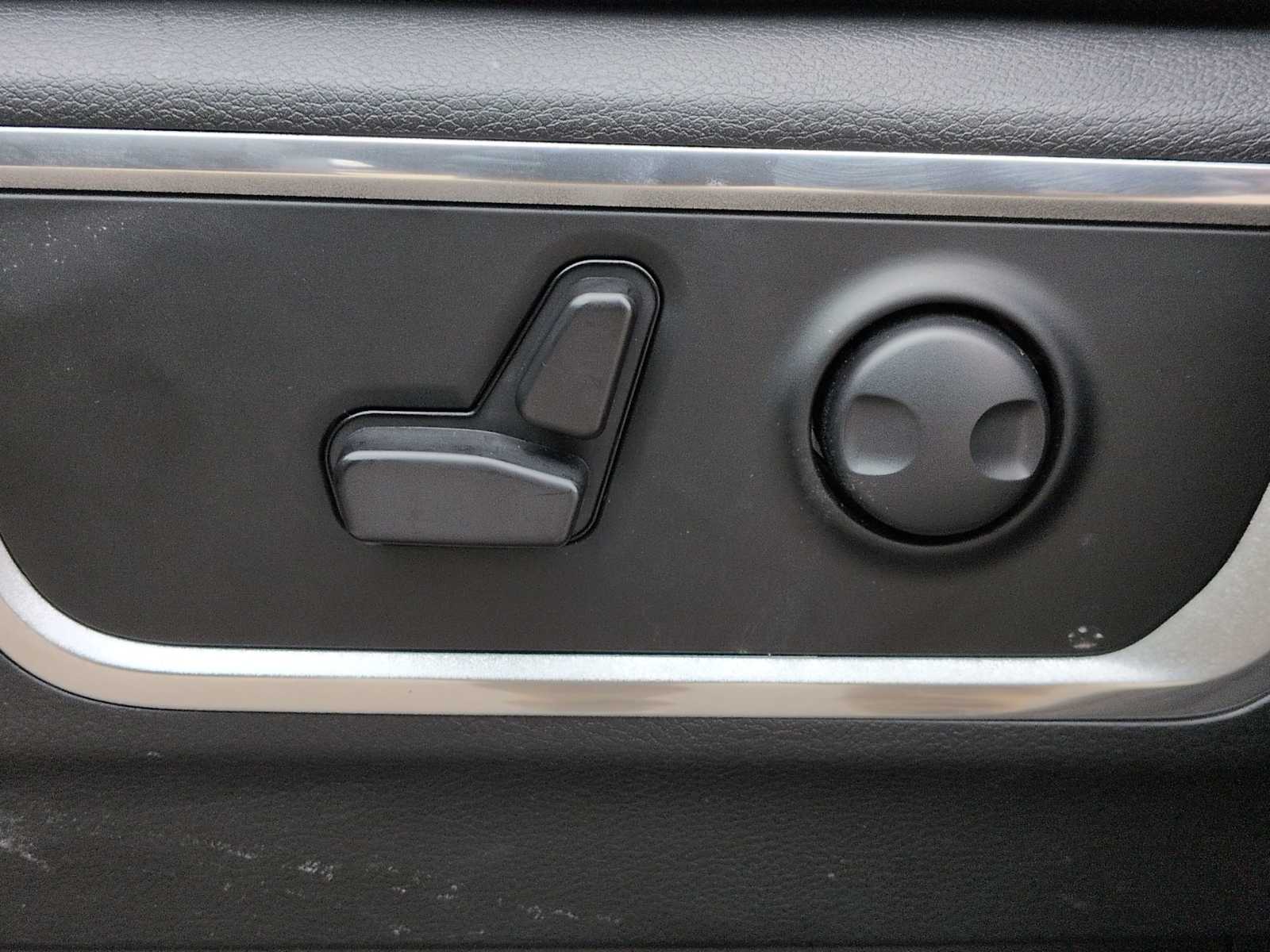 Thumbnail: 2023 RAM 1500 - 15