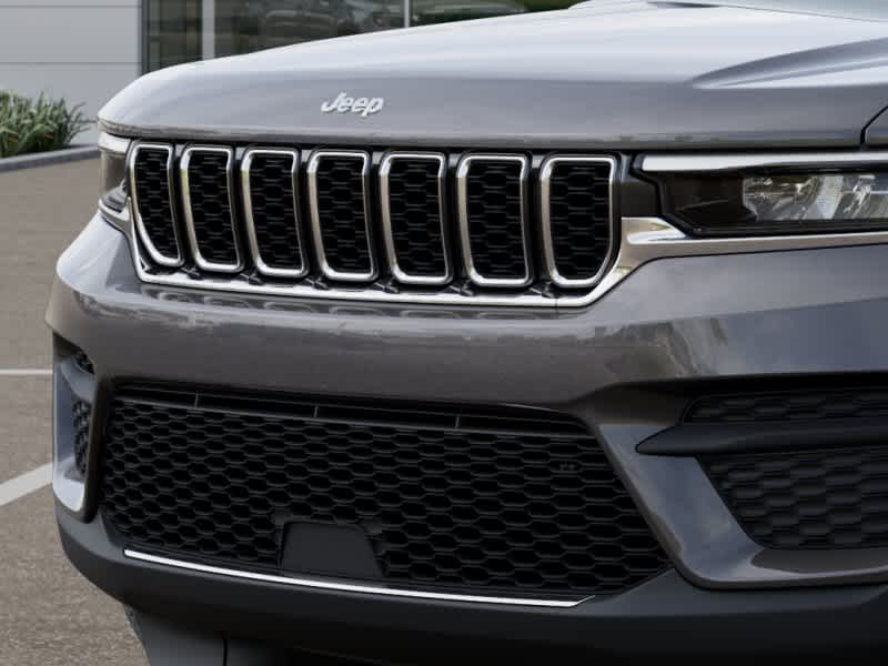 Thumbnail: 2025 Jeep Grand Cherokee - 11