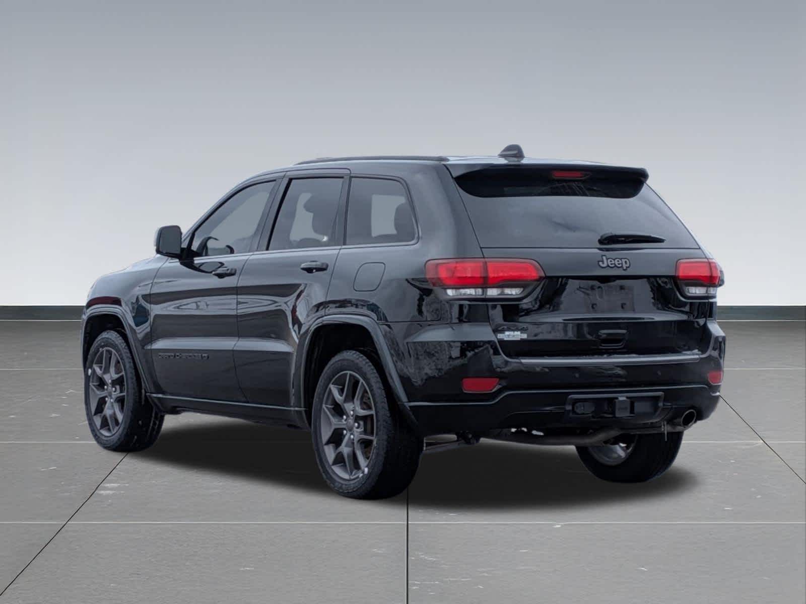 Thumbnail: 2021 Jeep Grand Cherokee - 4