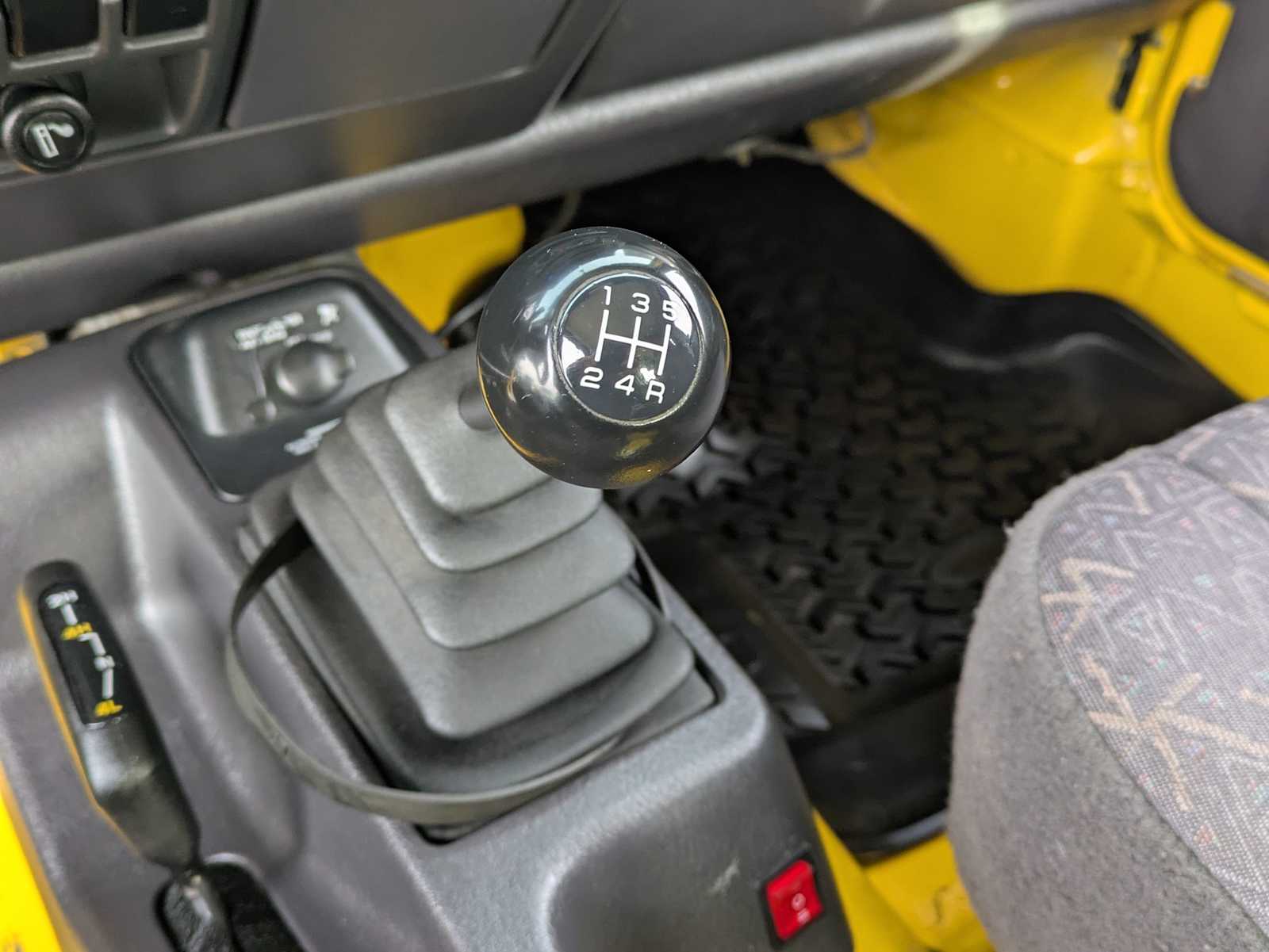 Thumbnail: 2002 Jeep Wrangler - 21