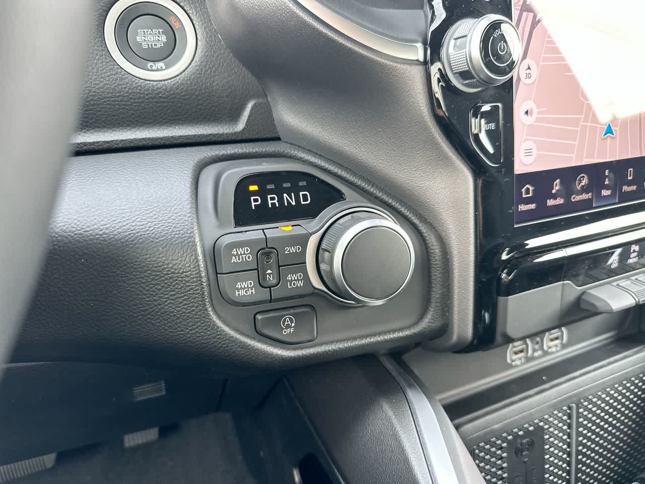 Thumbnail: 2025 RAM 1500 - 33