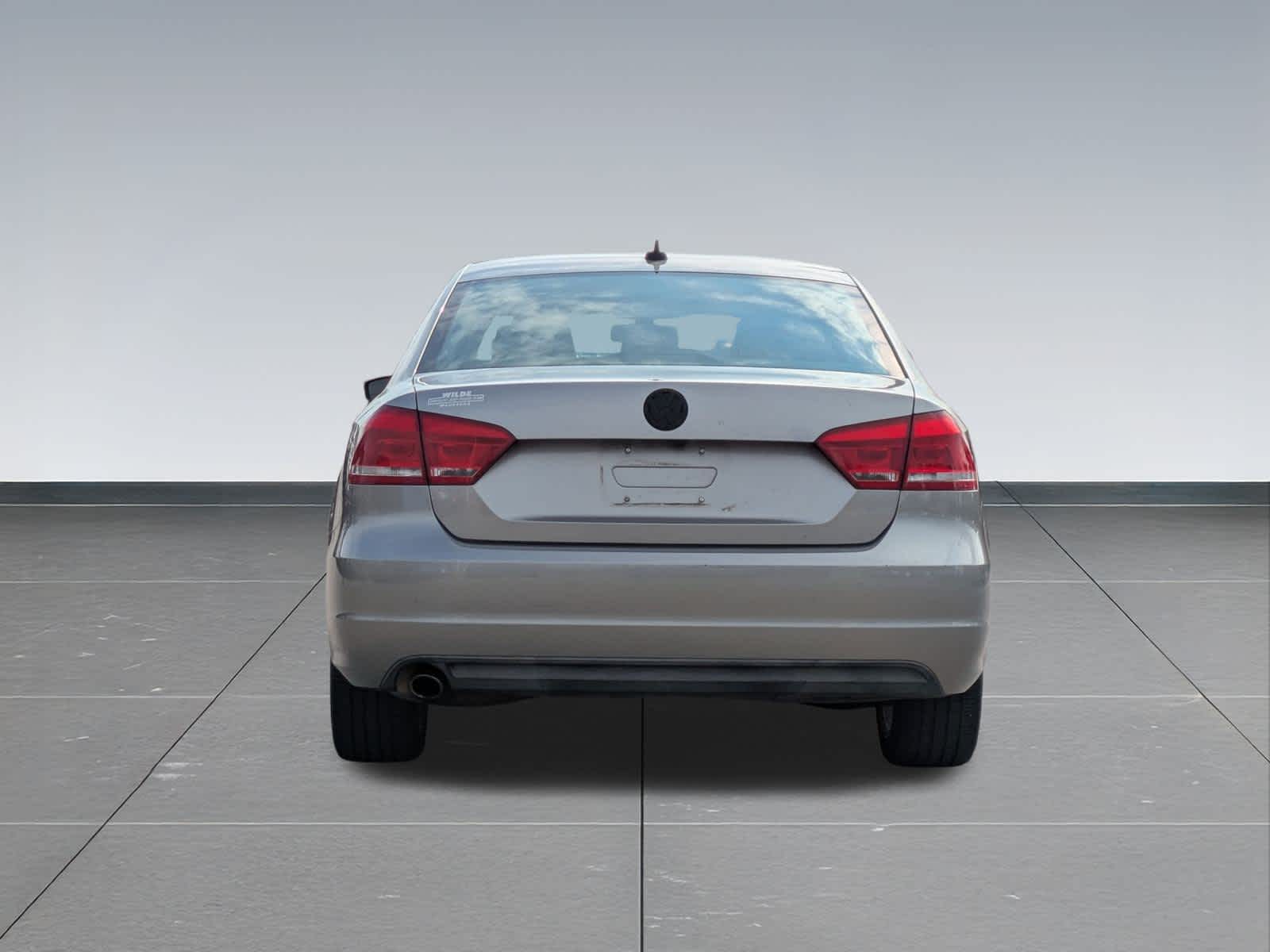 Thumbnail: 2014 Volkswagen Passat - 5