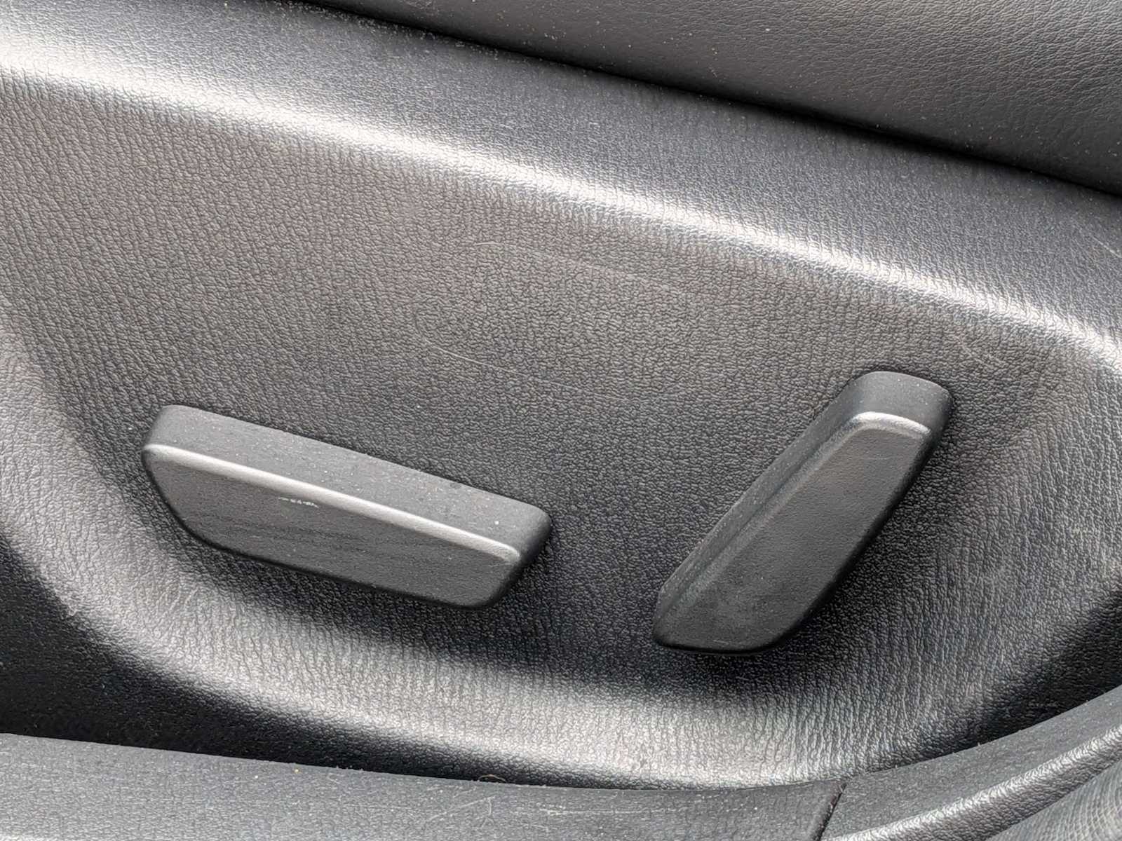 Thumbnail: 2014 Mazda Mazda3 - 13