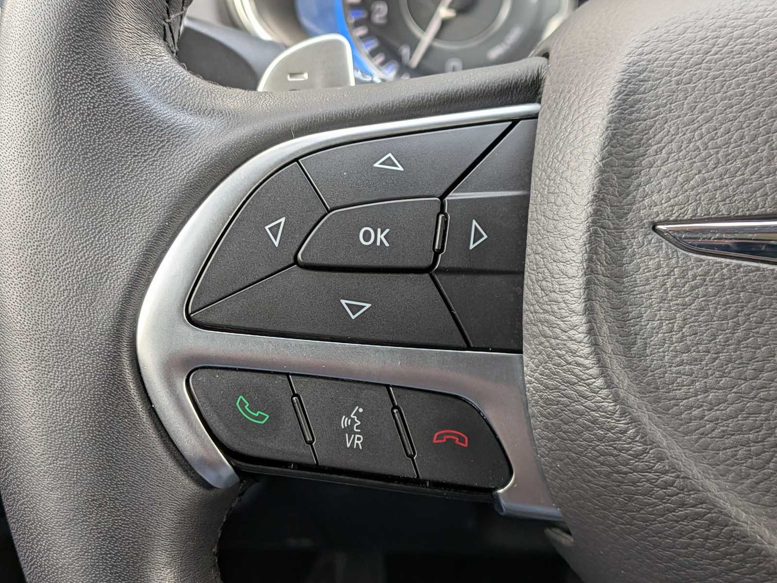 Thumbnail: 2016 Chrysler 200 - 22