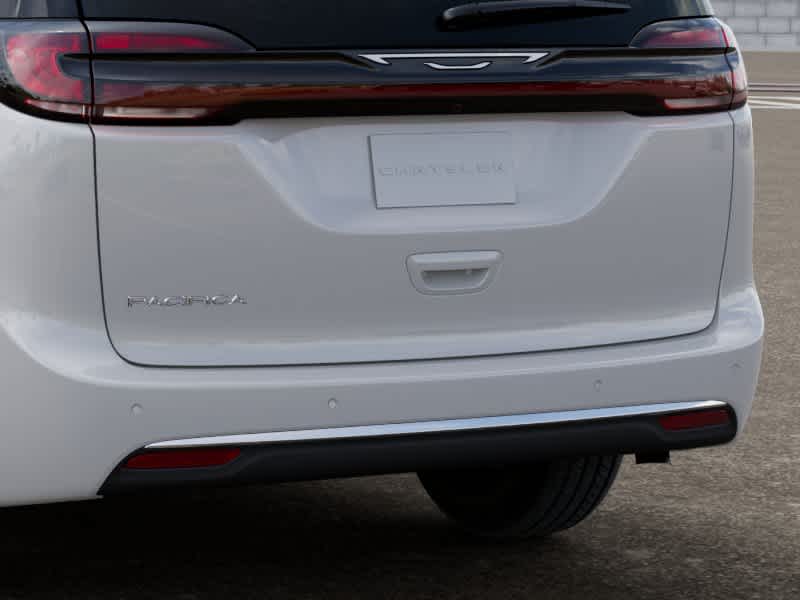 Thumbnail: 2027 Chrysler Pacifica - 13