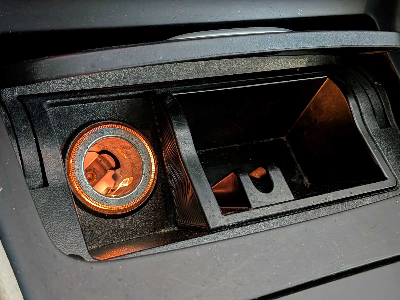 Thumbnail: 2015 Mercedes-Benz CLA - 28