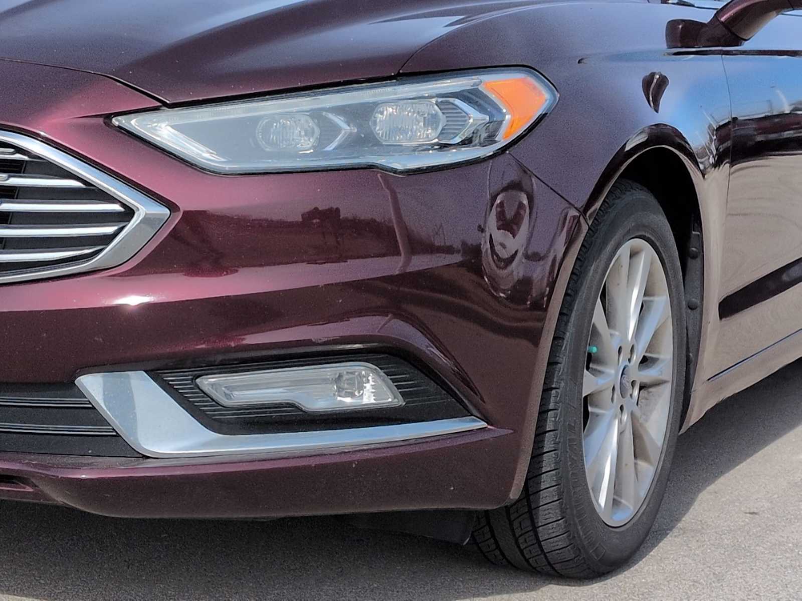 Thumbnail: 2017 Ford Fusion - 11