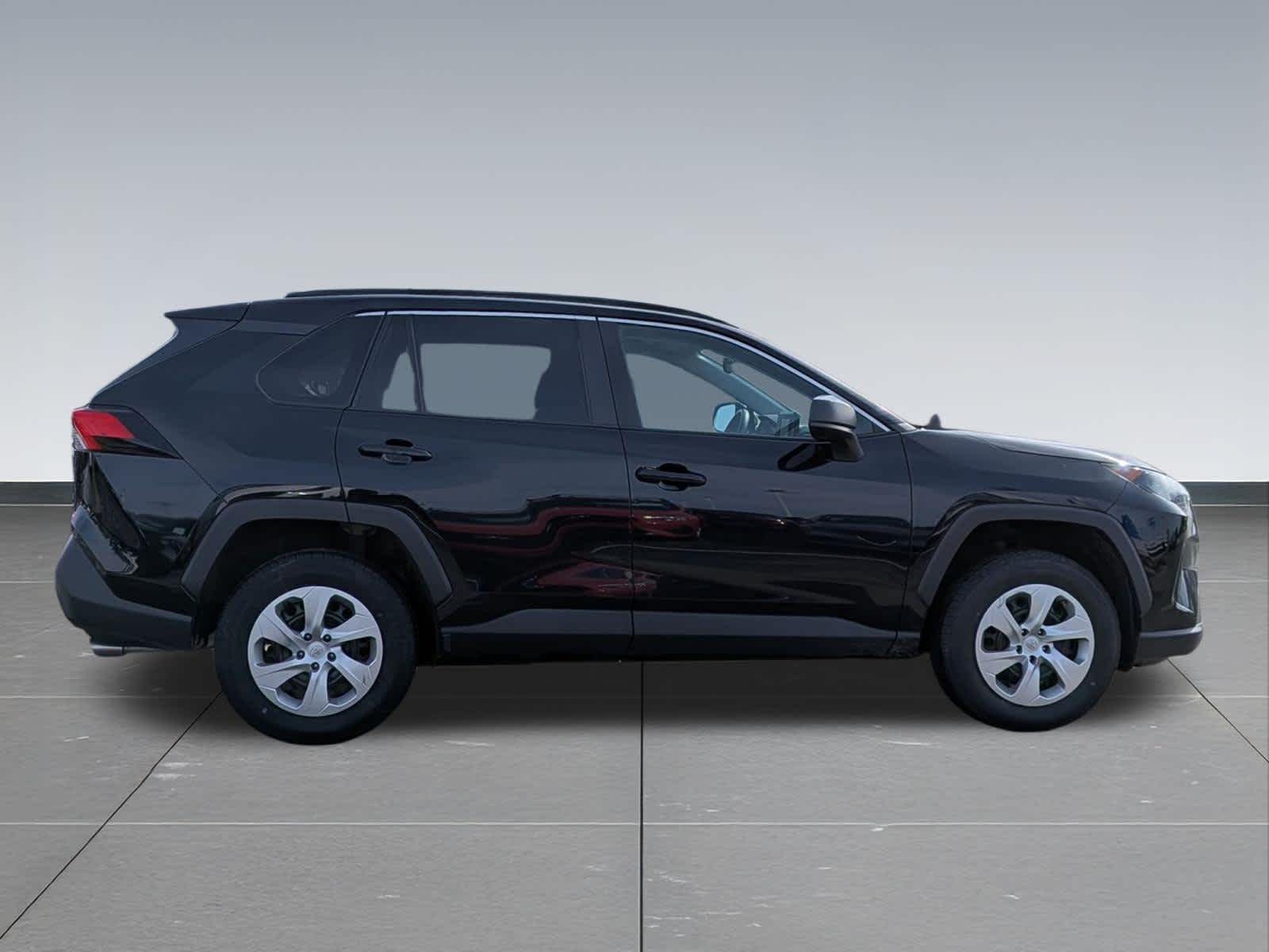 Thumbnail: 2019 Toyota RAV4 - 6
