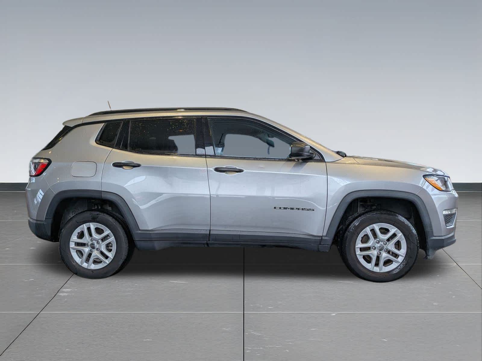 Thumbnail: 2018 Jeep Compass - 7