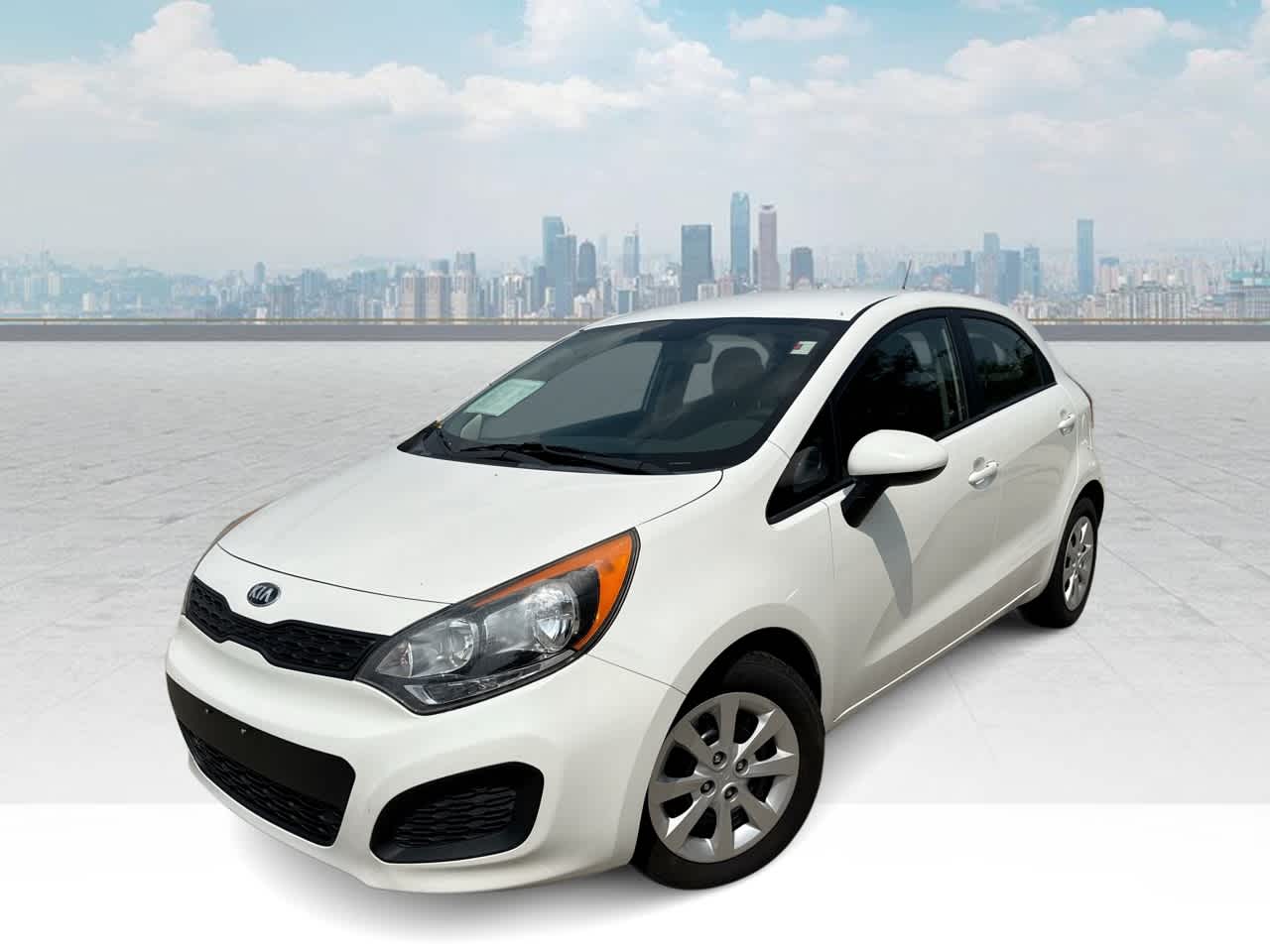 Thumbnail: 2014 Kia Rio5 - 1