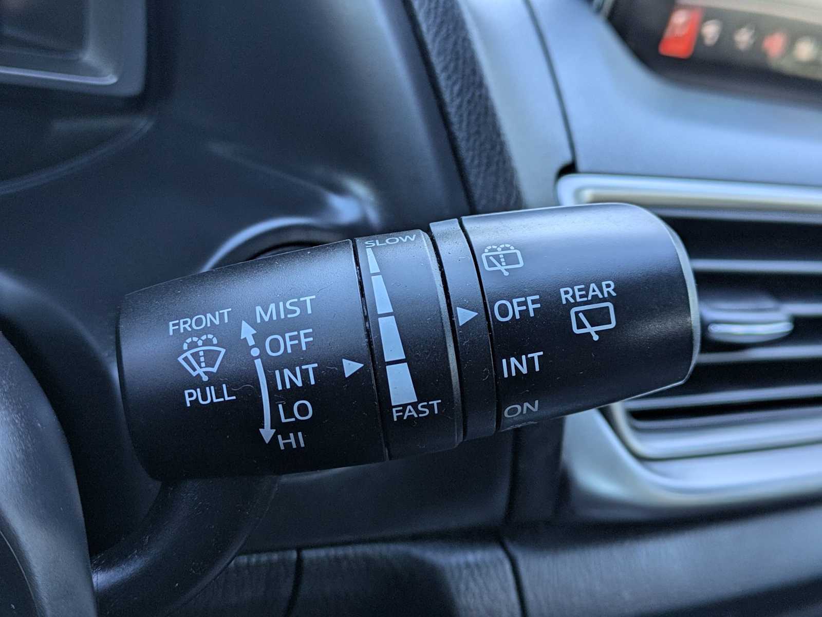 Thumbnail: 2018 Mazda Mazda3 - 20