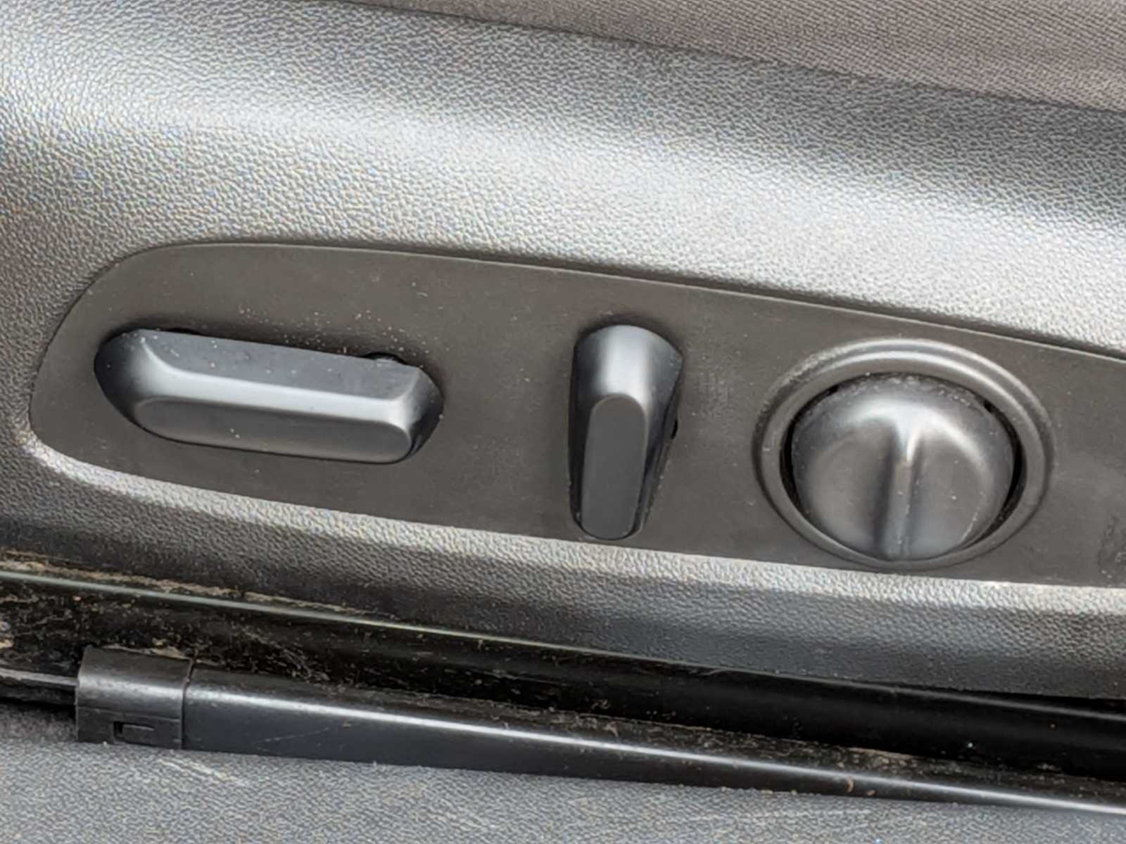 Thumbnail: 2018 Chevrolet Malibu - 16