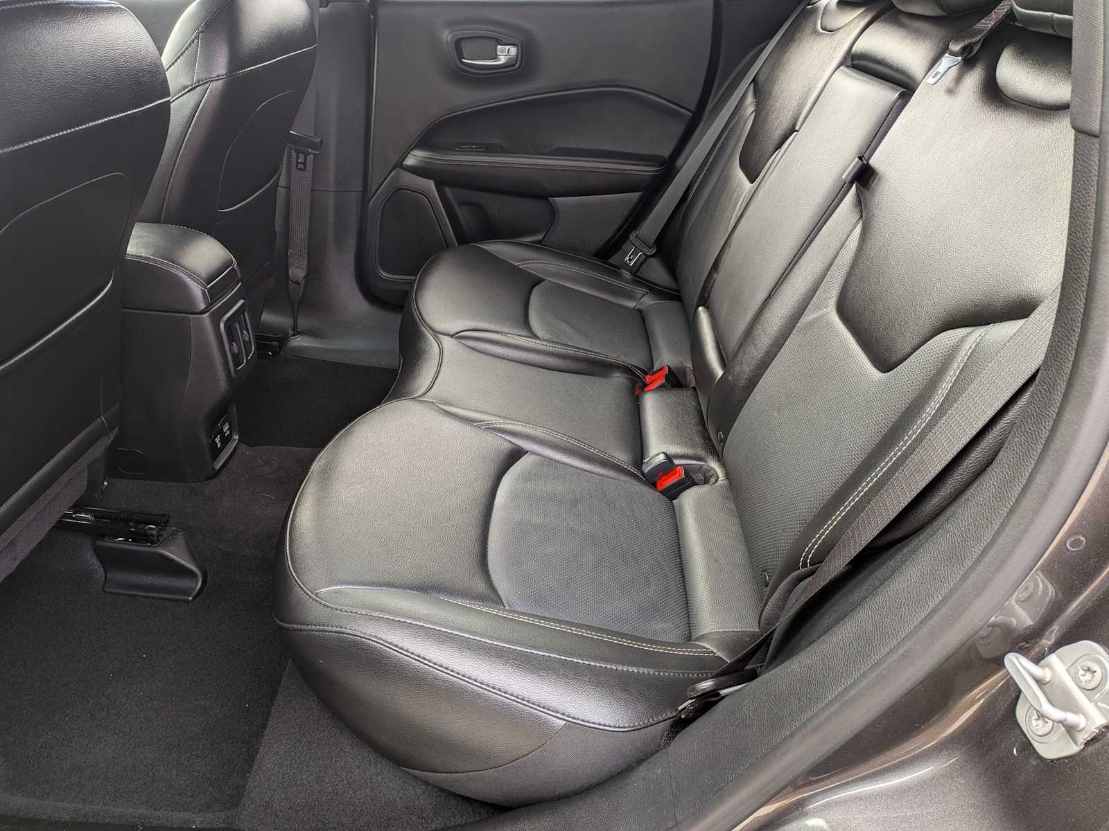 Thumbnail: 2021 Jeep Compass - 17