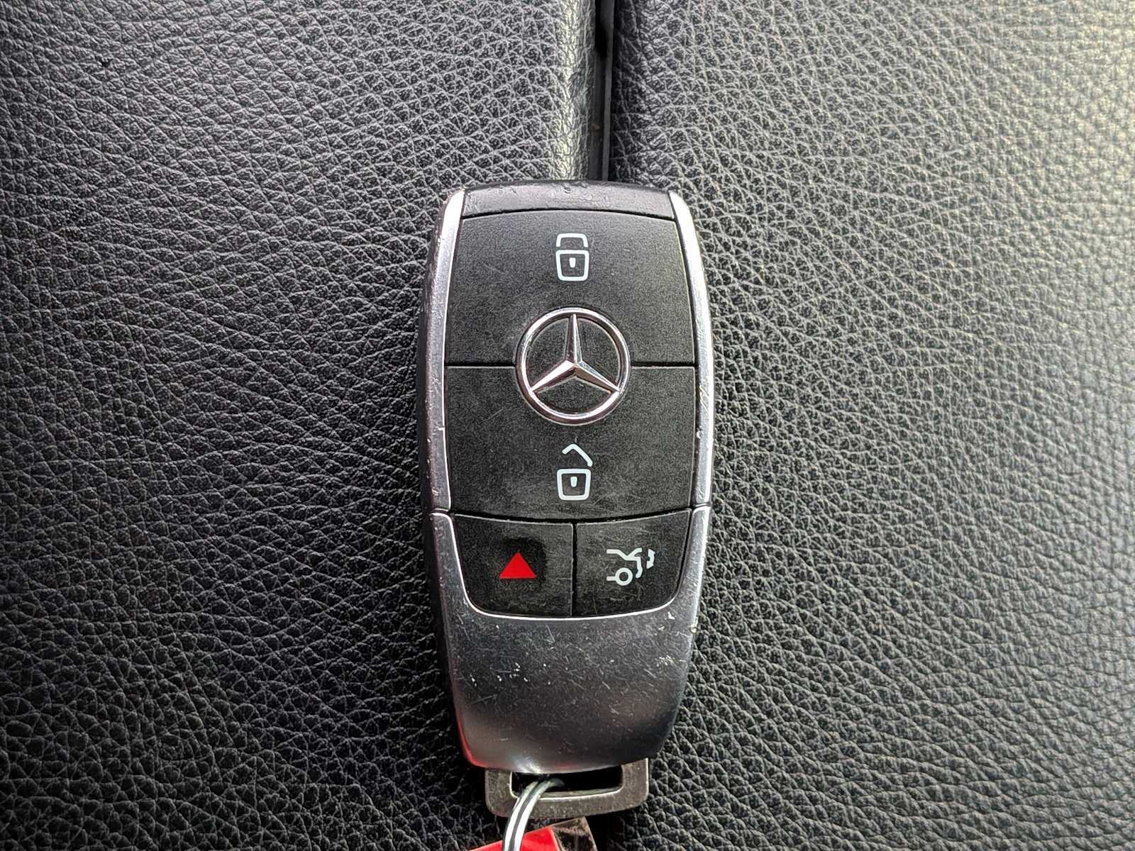 Thumbnail: 2020 Mercedes-Benz GLE - 31