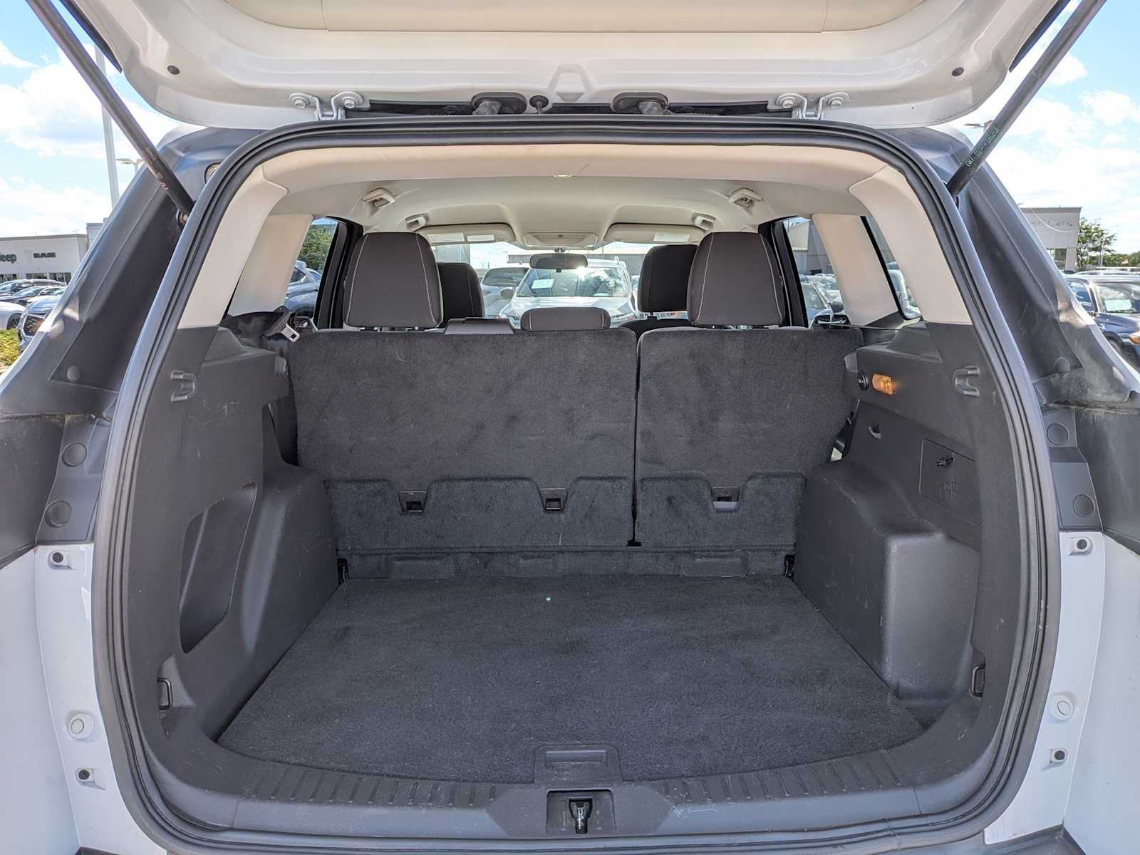 Thumbnail: 2015 Ford Escape - 29