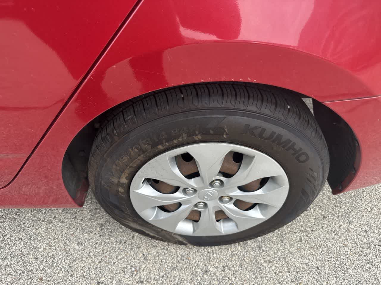2015 Hyundai Accent GLS 10