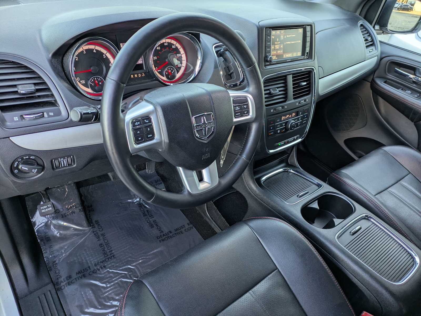 Thumbnail: 2017 Dodge Grand Caravan - 2