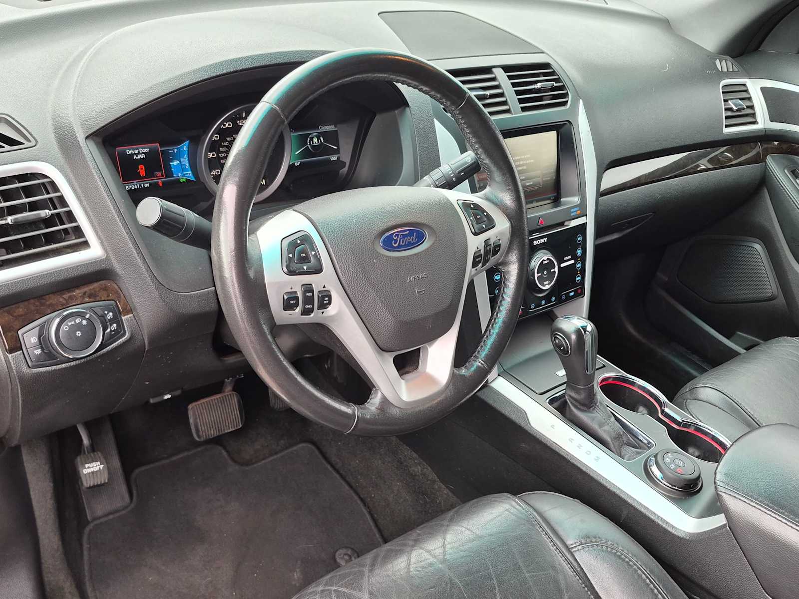 Thumbnail: 2015 Ford Explorer - 2