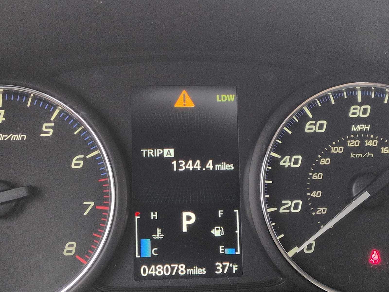 Thumbnail: 2014 Mitsubishi Outlander - 31