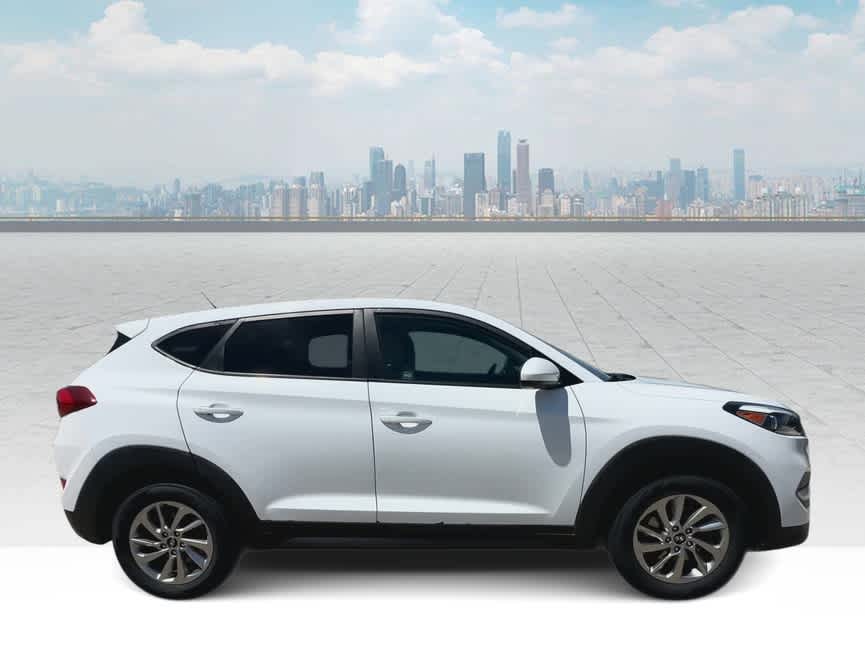 Thumbnail: 2018 Hyundai Tucson - 9