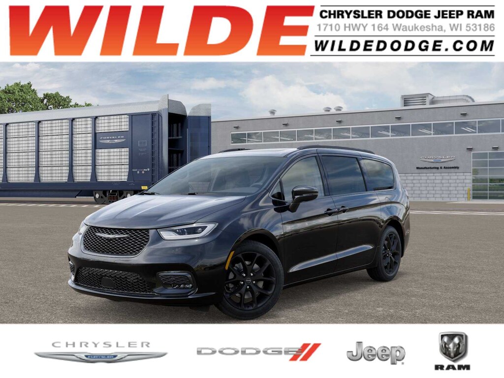 New 2026 Chrysler Pacifica Limited Passenger Van