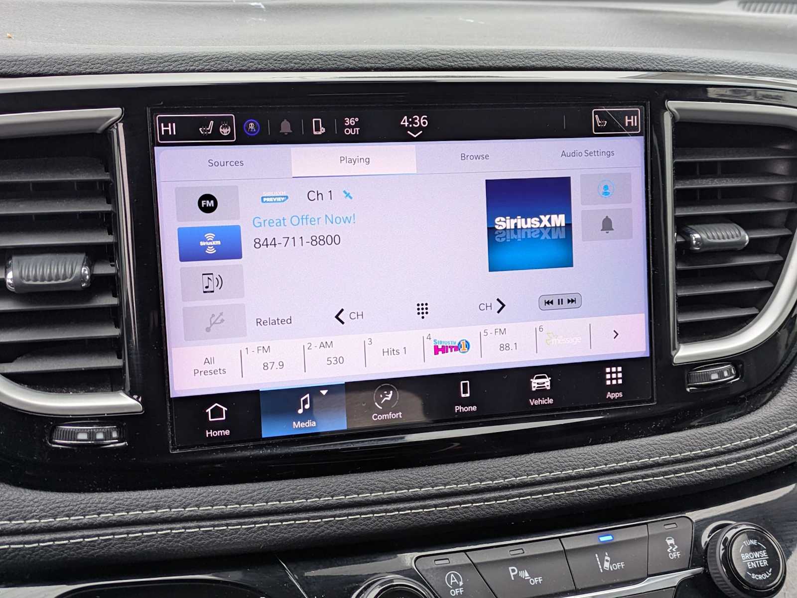 Thumbnail: 2023 Chrysler Pacifica - 26