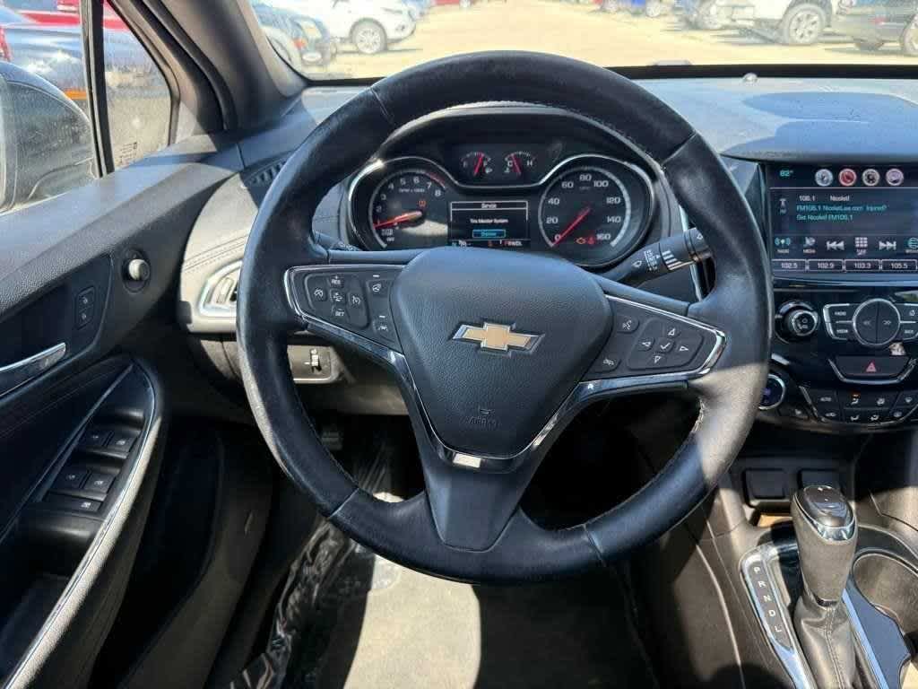 Thumbnail: 2016 Chevrolet Cruze - 11