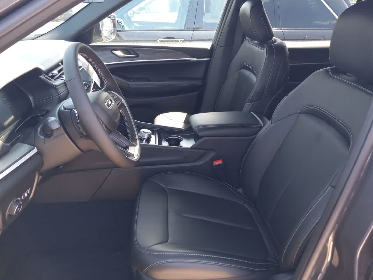 Thumbnail: 2025 Jeep Grand Cherokee L - 2