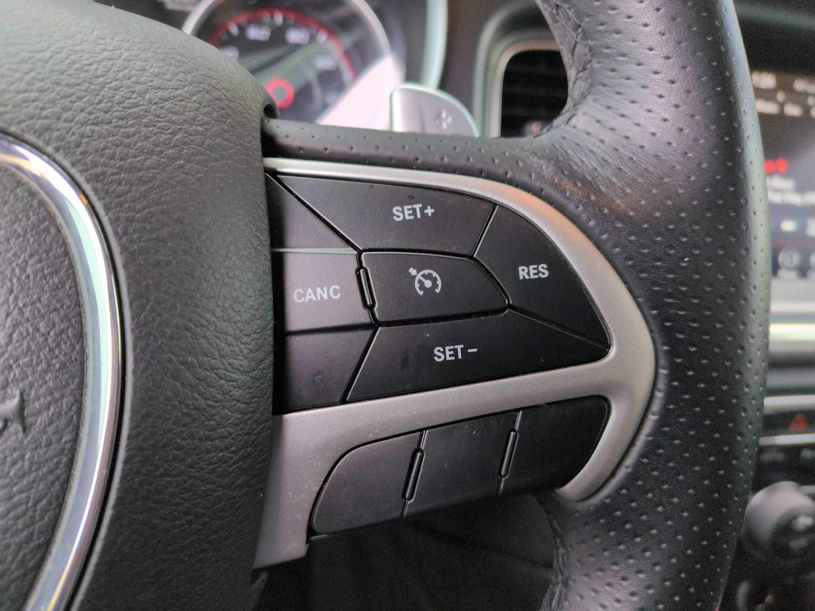 Thumbnail: 2018 Dodge Charger - 24