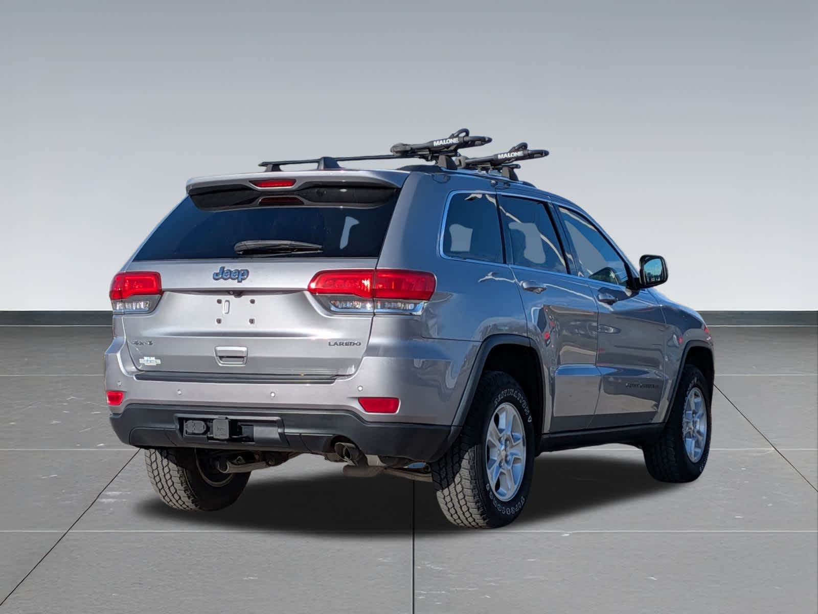 Thumbnail: 2017 Jeep Grand Cherokee - 6