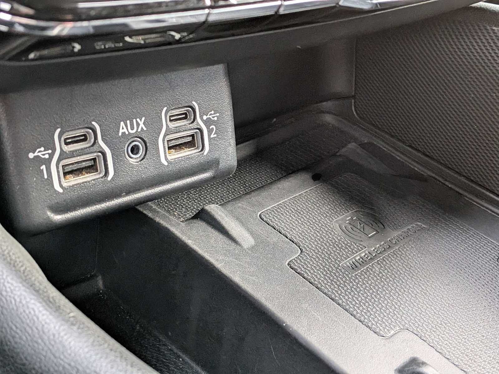 Thumbnail: 2022 Dodge Durango - 29