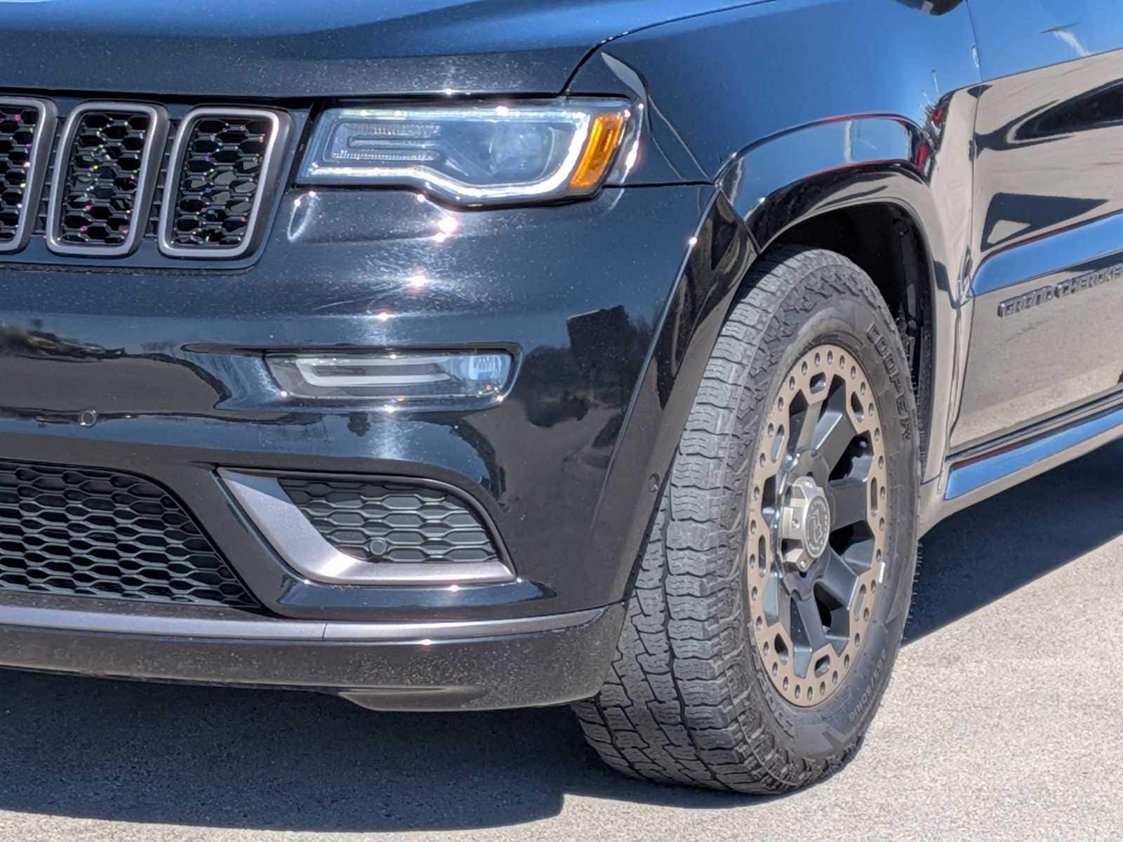 Thumbnail: 2020 Jeep Grand Cherokee - 10